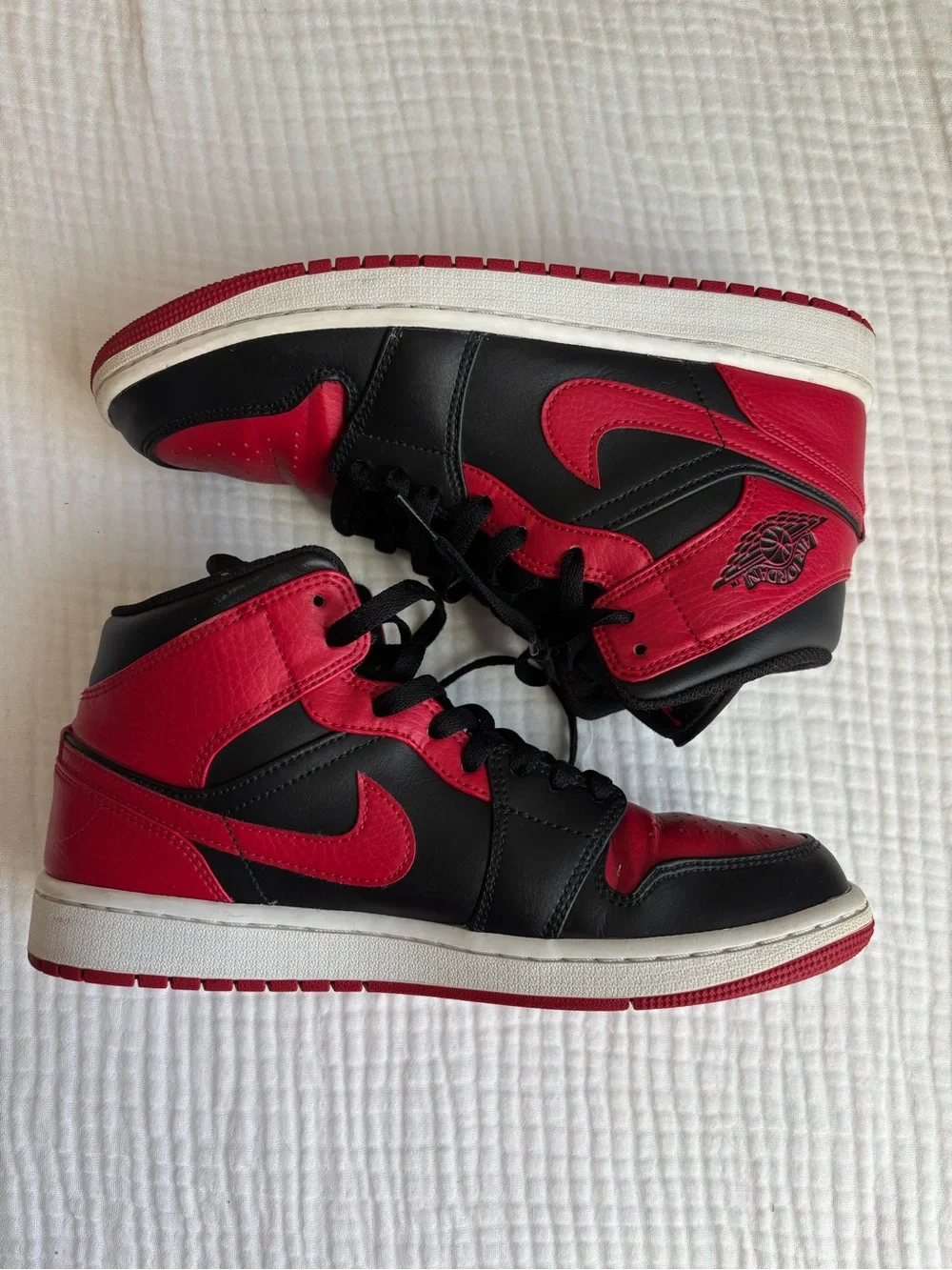 Jordan 1 Mid Black/Red Men's Sneakers